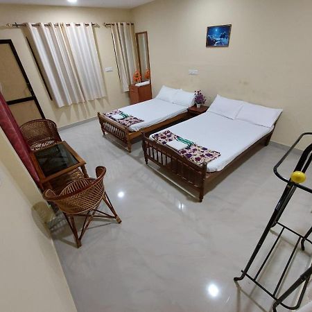 The Banyan Hut Apartment Thiruvananthapuram Екстериор снимка